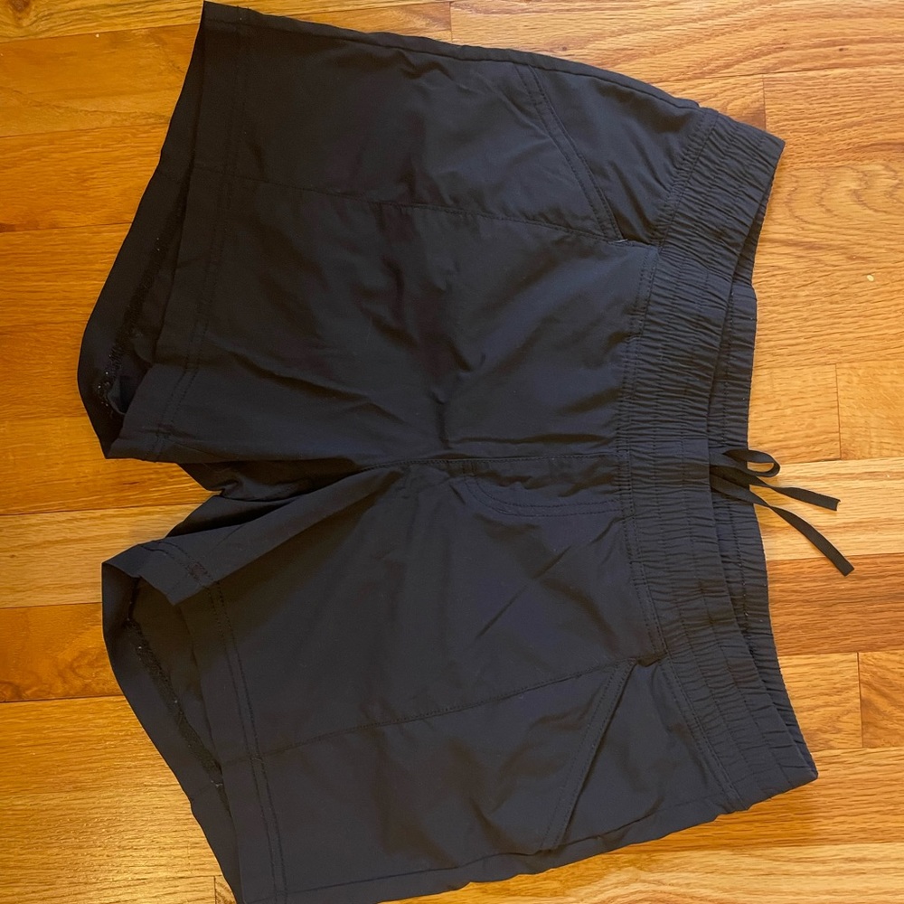 NORTHFACE FLASHDRY WOMEN SHORTS SIZE 6